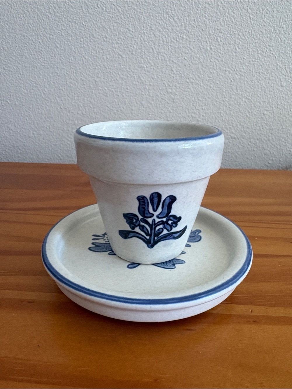 Vintage Pfaltzgraff Yorktowne Stoneware Mini Flower Pot Planter & Saucer Set